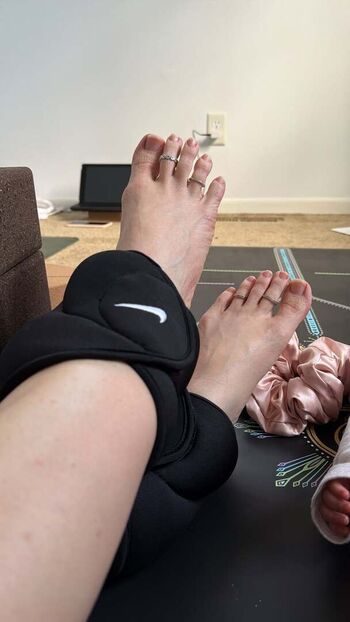 Full leaked Joyfullfeet private onlyfans photo