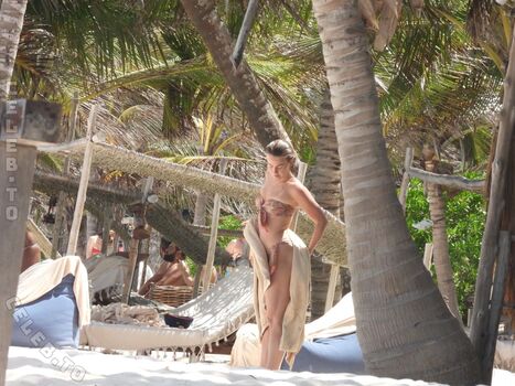 Full leaked Julianne hough private onlyfans photo