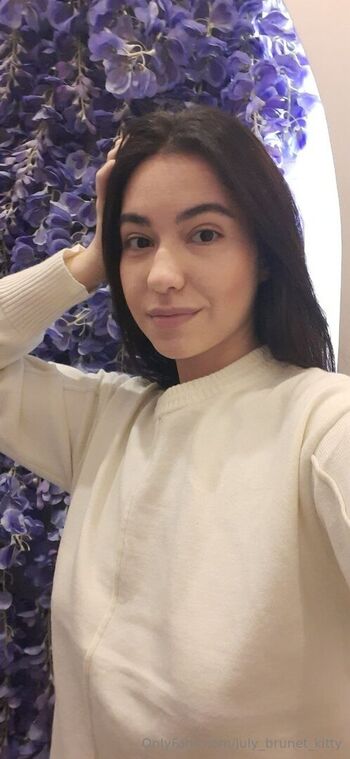 Full leaked July brunet kitty private onlyfans photo