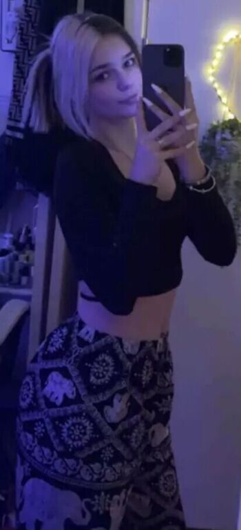 Full leaked Jeanwanwan / private onlyfans photo