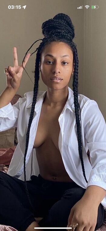 Full leaked Kadabaylor private onlyfans photo