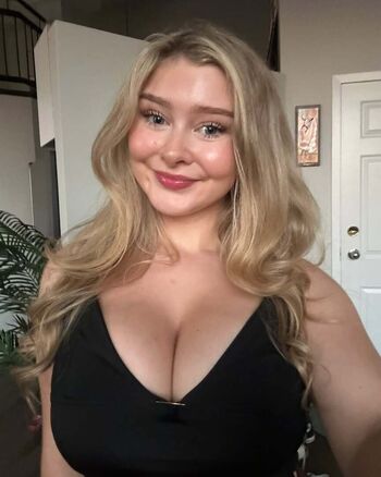 Full leaked Kaena private onlyfans photo