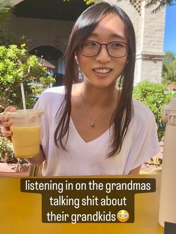 Full leaked Mymomhatesvalium/ private onlyfans photo