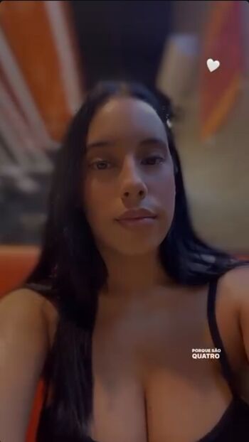 Full leaked Ashley lane / private onlyfans photo