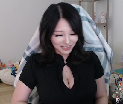 Full leaked Kang hee yoon page private onlyfans photo