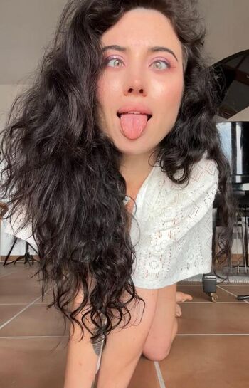 Full leaked Kara xaen page private onlyfans photo