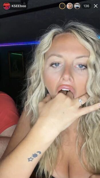 Full leaked Kasienycole page private onlyfans photo