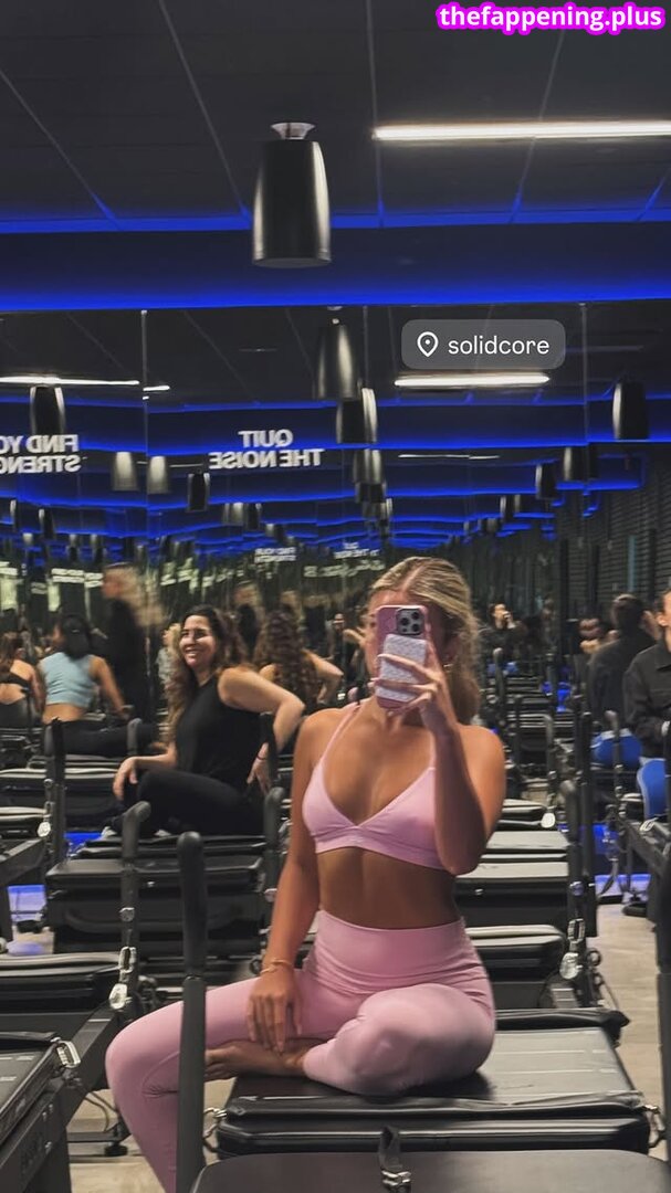 Katalina Cartmel / Katalinacarttmel / Katcartmel