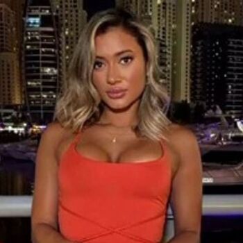 Full leaked Kazcrossley private onlyfans photo