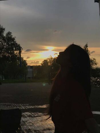 Kazuha Nakamura 中村 一葉