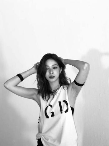 Kazuha Nakamura 中村 一葉