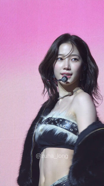 Kazuha Nakamura 中村 一葉