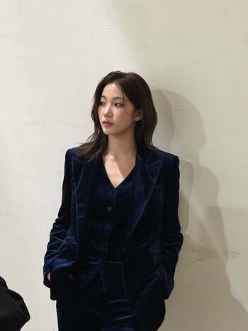 Kazuha Nakamura 中村 一葉