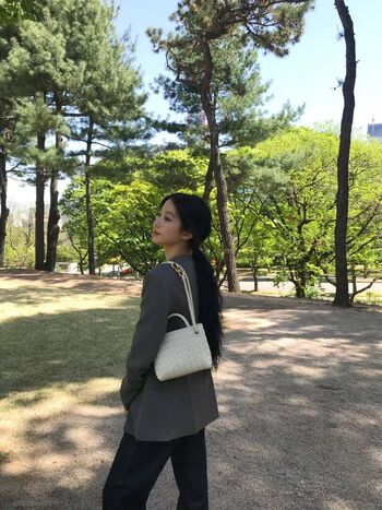 Kazuha Nakamura 中村 一葉