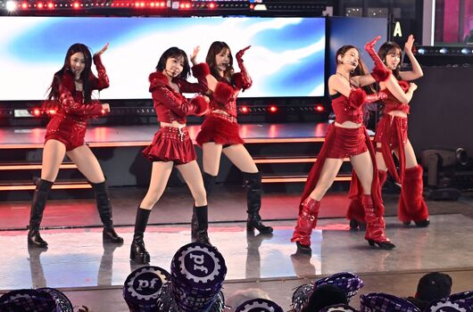 Kazuha Nakamura 中村 一葉 | LESSERAFIM