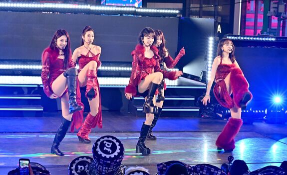 Kazuha Nakamura 中村 一葉 | LESSERAFIM