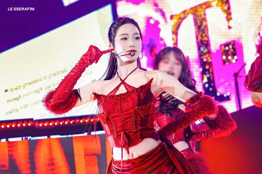 Full leaked Kazuha nakamura lesserafim page private onlyfans photo