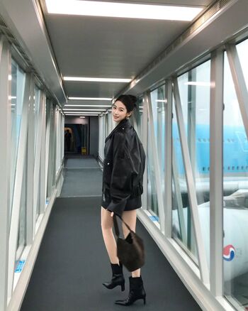 Kazuha Nakamura 中村 一葉 | LESSERAFIM