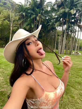 Full leaked Kellybaby yy page private onlyfans photo