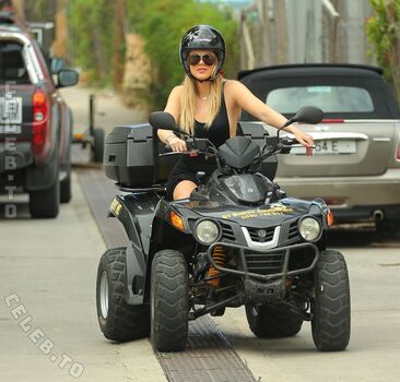 Full leaked Kendall jenner  page private onlyfans photo