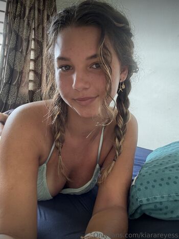 Full leaked Kiarareyess page private onlyfans photo