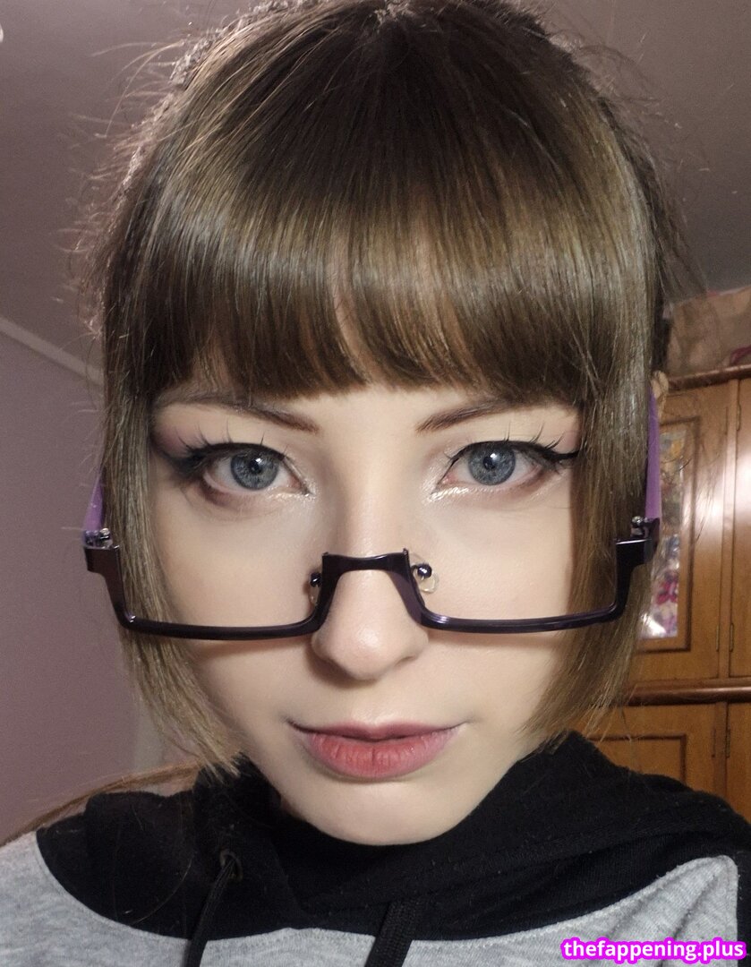 Kiki Glitter Cosplay