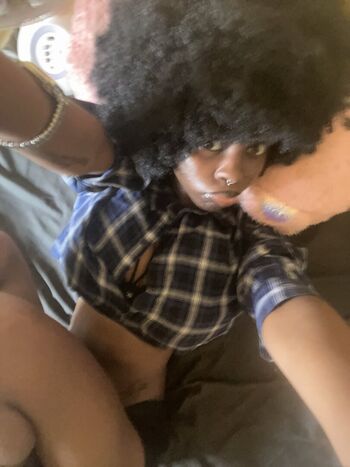 Full leaked Kikiolaola private onlyfans photo