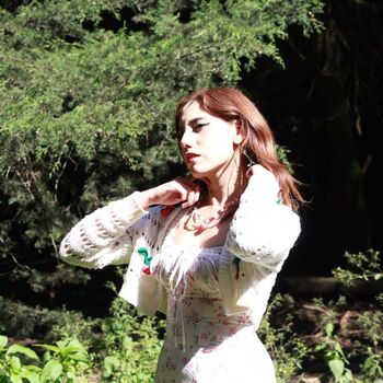 Full leaked Queenie/ private onlyfans photo