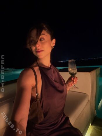 Full leaked Kira kosarin  page private onlyfans photo