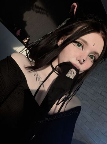 Full leaked Kisslickk page private onlyfans photo