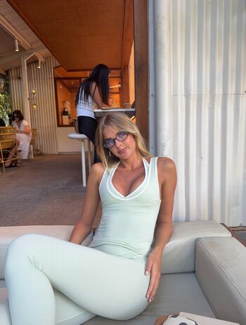 Full leaked Klarahellqvistt private onlyfans photo