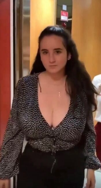 Full leaked Lucy li/ private onlyfans photo