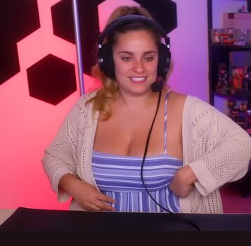 Kristen Stephensonpino