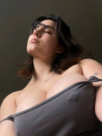 Full leaked Ktcherriez private onlyfans photo