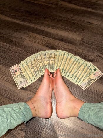 Full leaked Kyliehaale private onlyfans photo