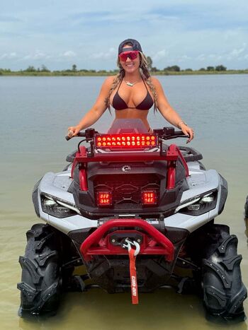 Full leaked Laineymae private onlyfans photo