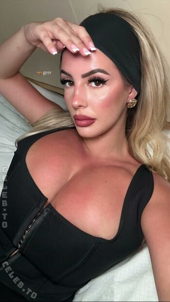 Full leaked Lali page private onlyfans photo