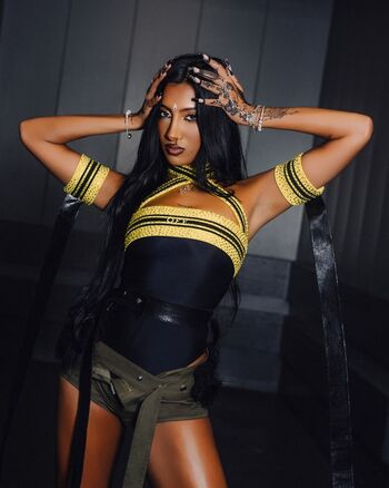 Full leaked Lara raj page private onlyfans photo