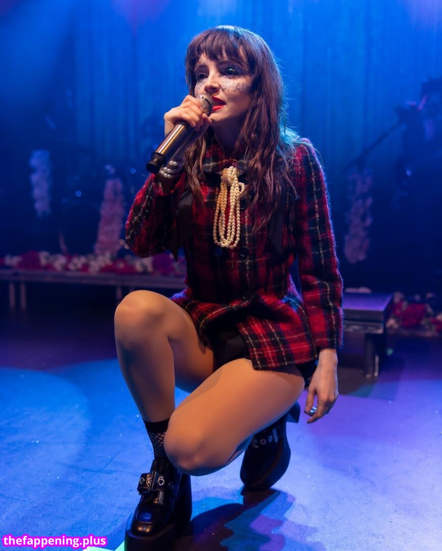 Lauren Mayberry
