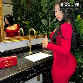 Full leaked Layszinhaa private onlyfans photo