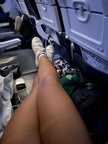 Full leaked Leafsnlifts private onlyfans photo