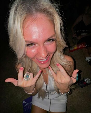 Full leaked Leah goodrich private onlyfans photo