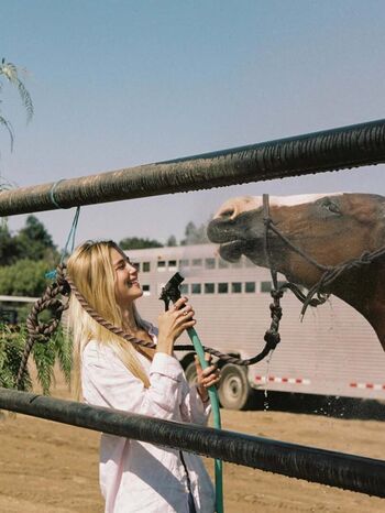 Full leaked Leah rose page private onlyfans photo