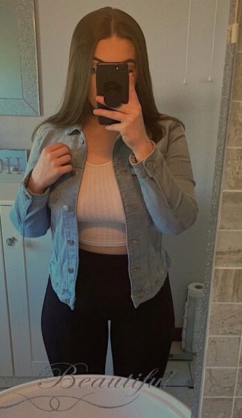 Full leaked Leah treanor private onlyfans photo