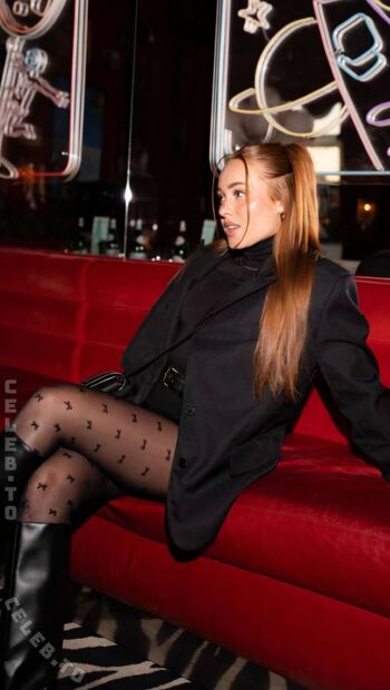 Full leaked Leoobalys private onlyfans photo