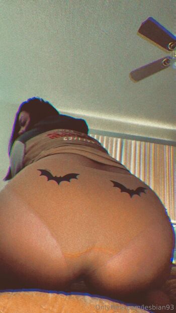 lesbian93