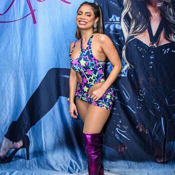 Full leaked Claire moon/ private onlyfans photo