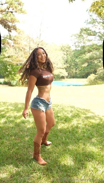 Full leaked Lucy james/ private onlyfans photo