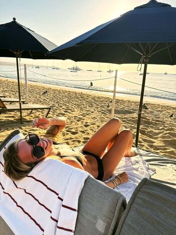 Full leaked Lexie hull private onlyfans photo