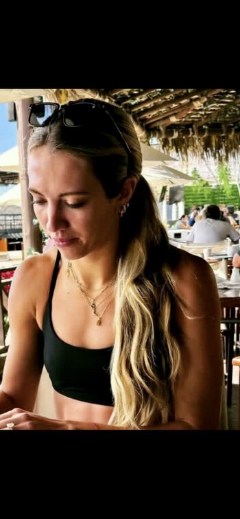 Full leaked Lexie hull private onlyfans photo